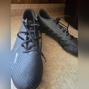 Nike Black Textured Athletic Shoes